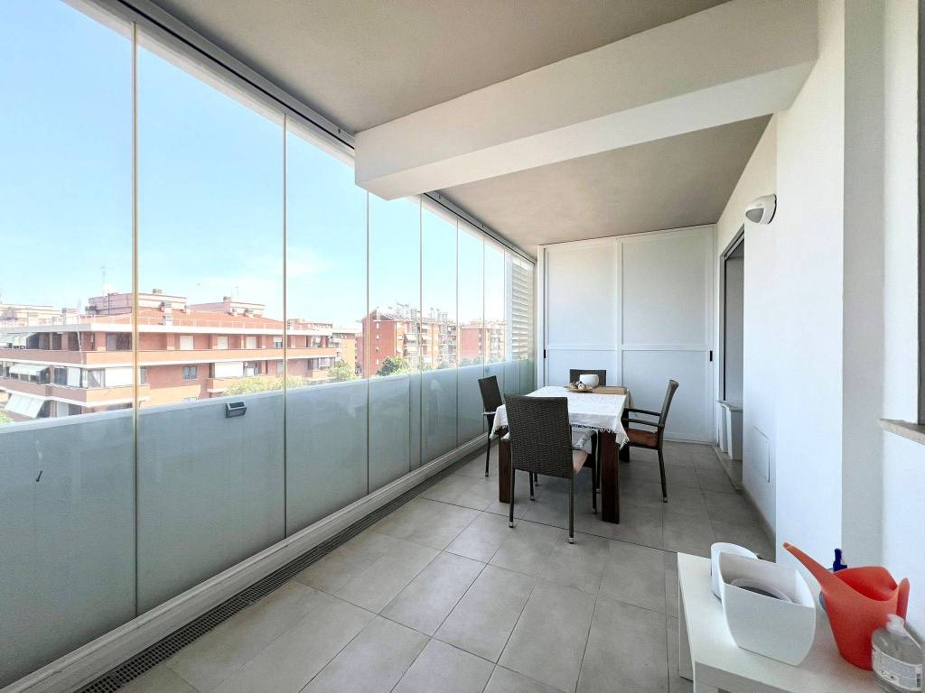 appartamento in vendita a Roma in zona Ostiense