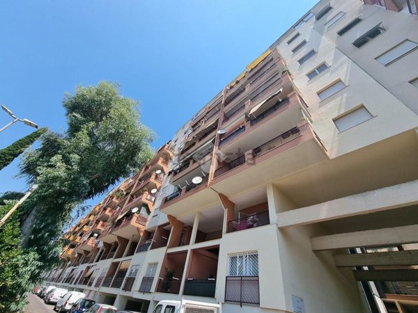 appartamento in vendita a Roma in zona Ostiense