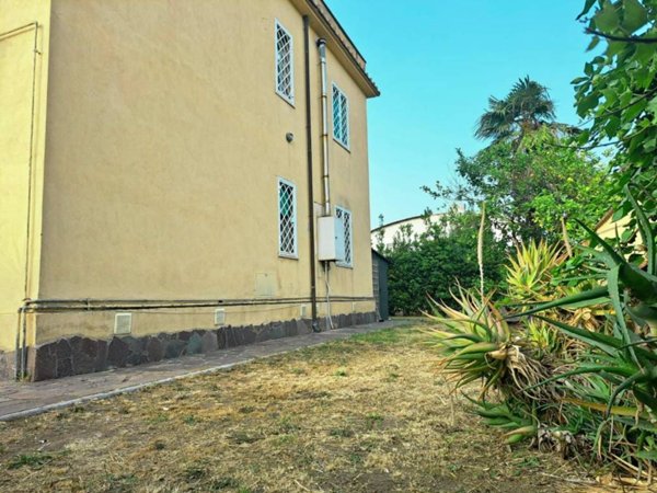 appartamento in vendita a Roma in zona Infernetto