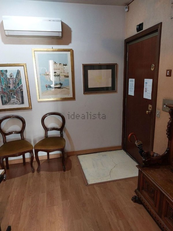 appartamento in vendita a Roma in zona Ardeatino