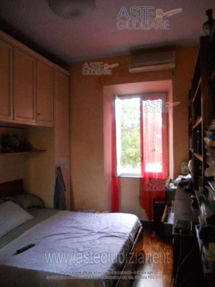 appartamento in vendita a Roma in zona Tuscolano