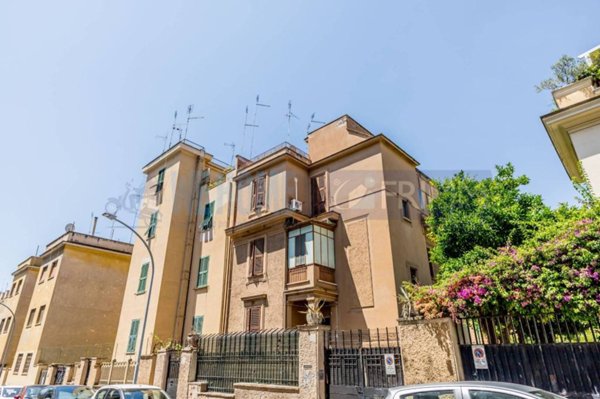 appartamento in vendita a Roma in zona Tuscolano
