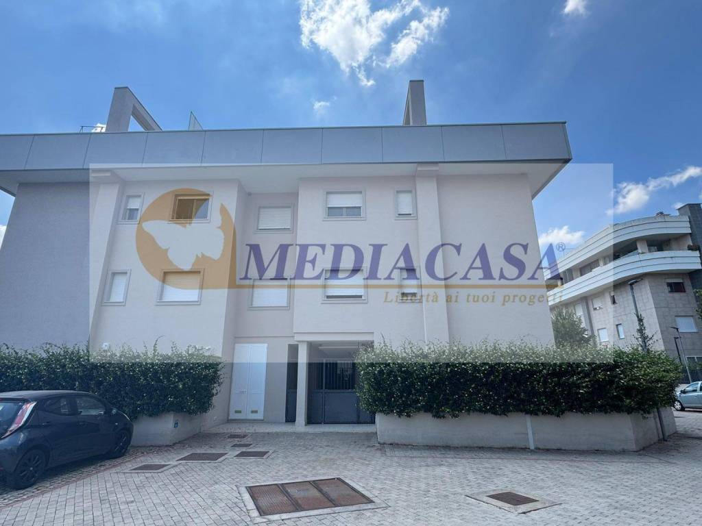 appartamento in vendita a Roma in zona Olgiata