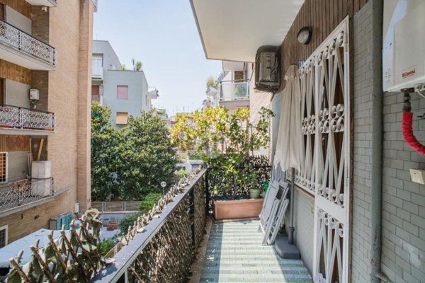 appartamento in vendita a Roma in zona Gianicolense