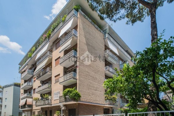 appartamento in vendita a Roma in zona Gianicolense