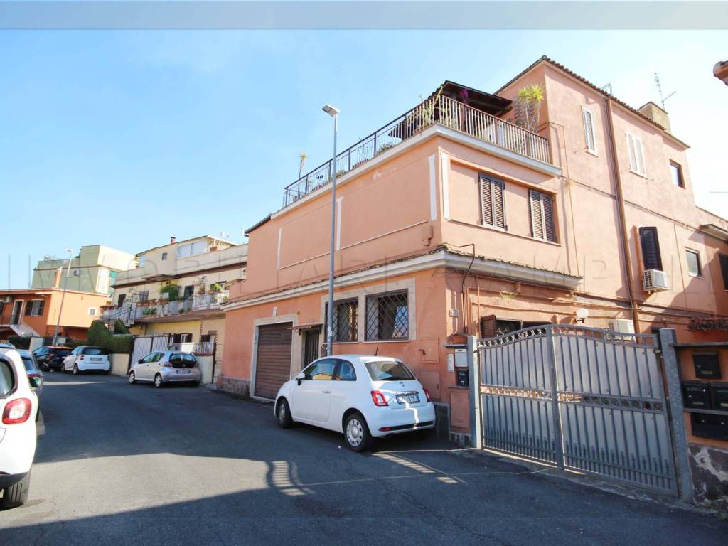 appartamento in vendita a Roma in zona Aurelio