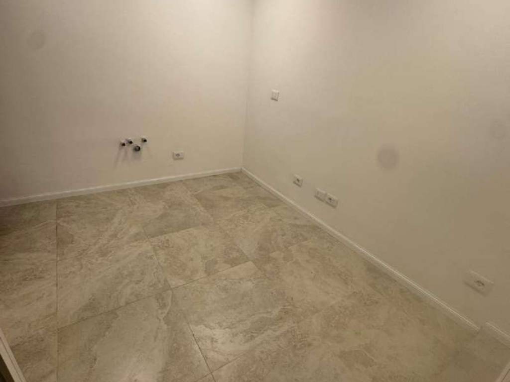 appartamento in vendita a Roma in zona Tor di Quinto