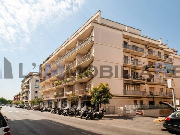 appartamento in vendita a Roma in zona Gianicolense