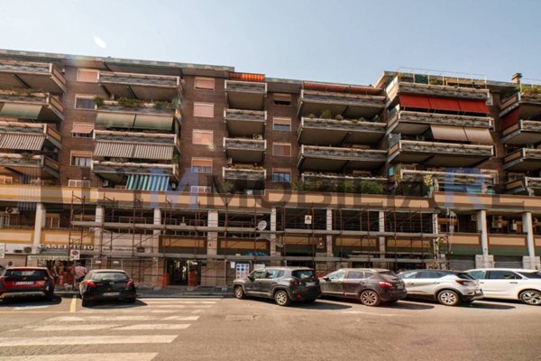 appartamento in vendita a Roma in zona Ardeatino