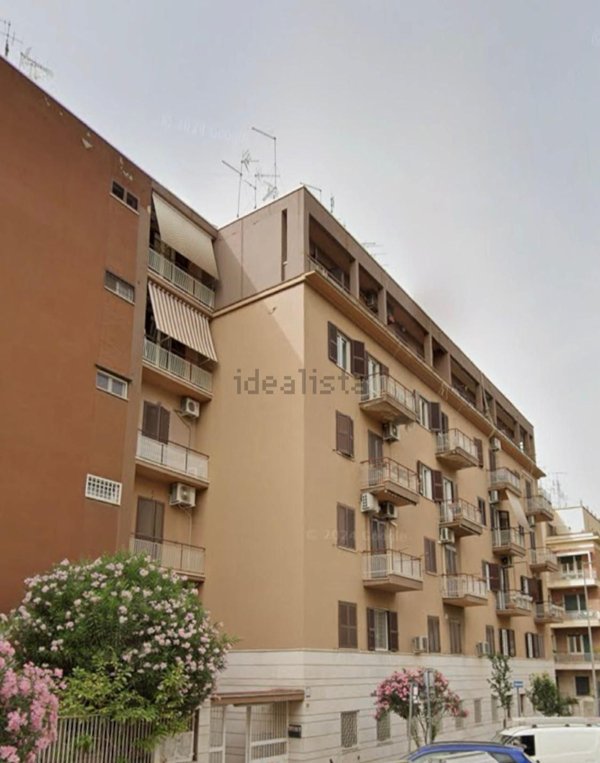 appartamento in vendita a Roma in zona Nomentano