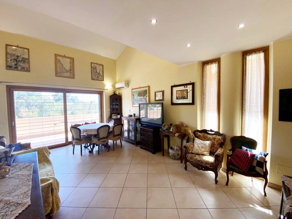 casa indipendente in vendita a Roma in zona Portuense