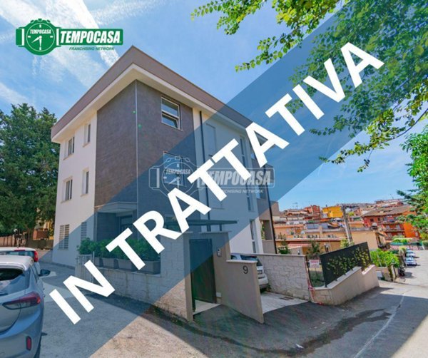 appartamento in vendita a Roma in zona Tomba di Nerone