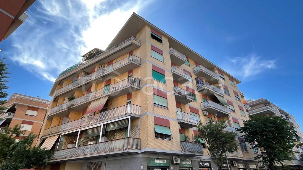 appartamento in vendita a Roma in zona Ostia