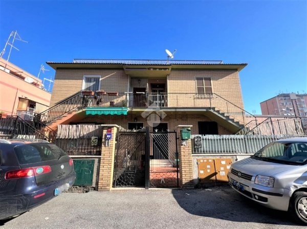 appartamento in vendita a Roma in zona Spinaceto