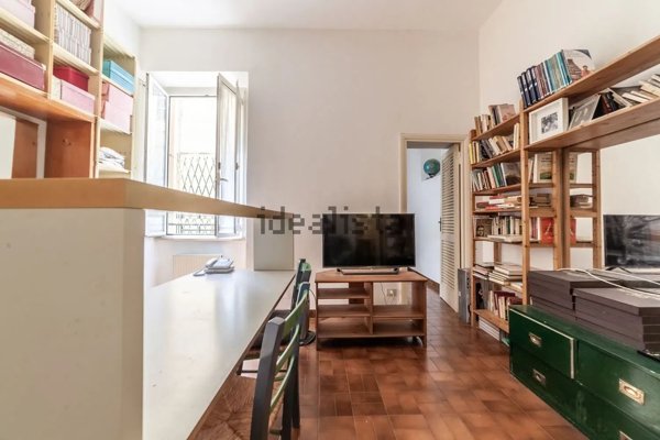 appartamento in vendita a Roma in zona Trastevere