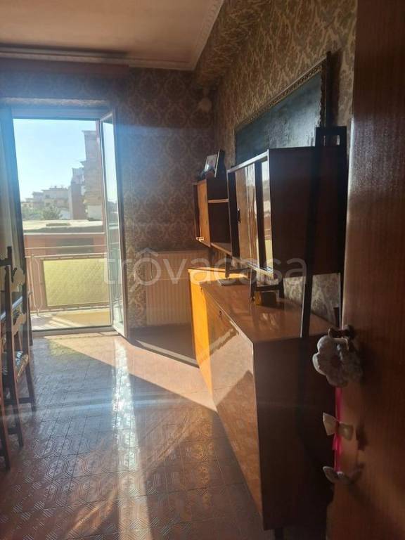appartamento in vendita a Roma in zona Torre Angela