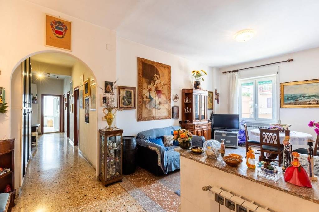 appartamento in vendita a Roma