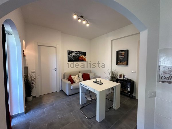 appartamento in vendita a Roma in zona Tomba di Nerone