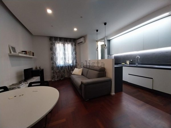 appartamento in vendita a Roma in zona Gianicolense