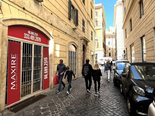 negozio in vendita a Roma in zona Campo Marzio