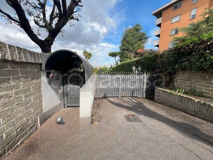 casa indipendente in vendita a Roma in zona Magliana Vecchia
