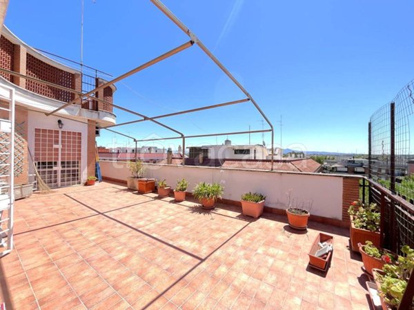 appartamento in vendita a Roma in zona Portuense