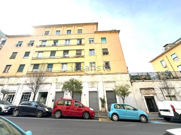 locale di sgombero in vendita a Roma in zona Gianicolense