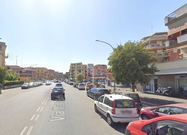negozio in vendita a Roma in zona Torrevecchia