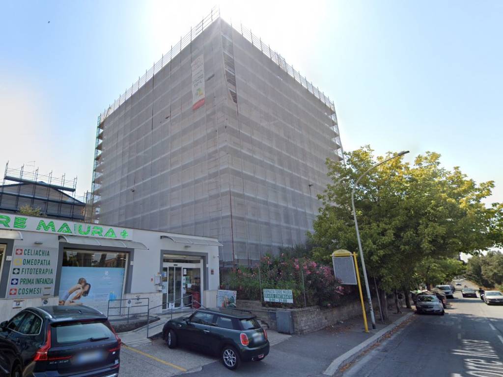 appartamento in vendita a Roma in zona Torre Maura