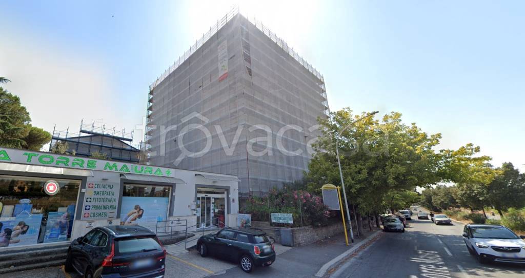 appartamento in vendita a Roma in zona Torre Maura