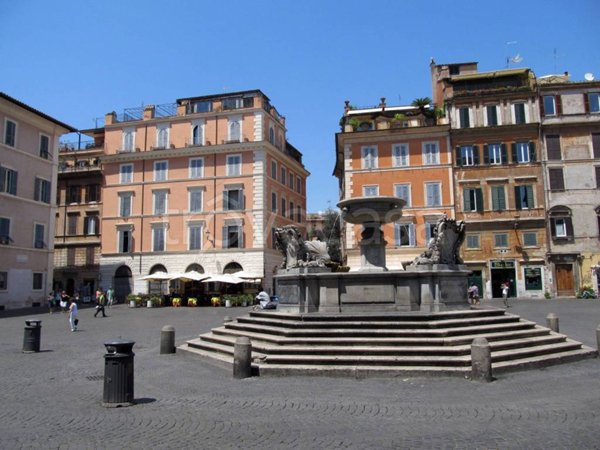 negozio in vendita a Roma in zona Trastevere