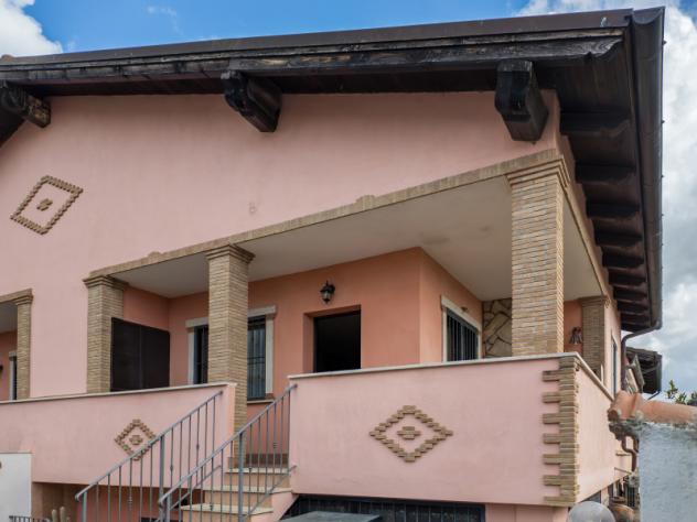 casa indipendente in vendita a Roma in zona Ostia Antica