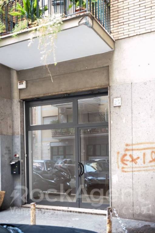 negozio in vendita a Roma in zona Tiburtino