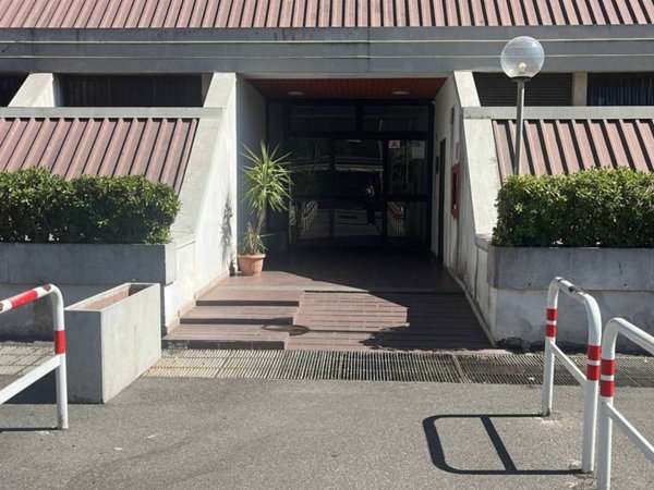 appartamento in vendita a Roma in zona Tor de' Cenci