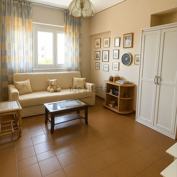 appartamento in vendita a Roma in zona Tor de' Cenci