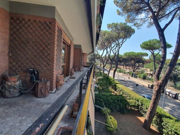 appartamento in vendita a Roma in zona Appio Claudio