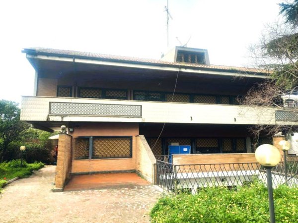 casa indipendente in vendita a Roma in zona EUR