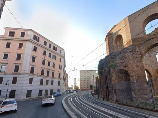 appartamento in vendita a Roma in zona Esquilino