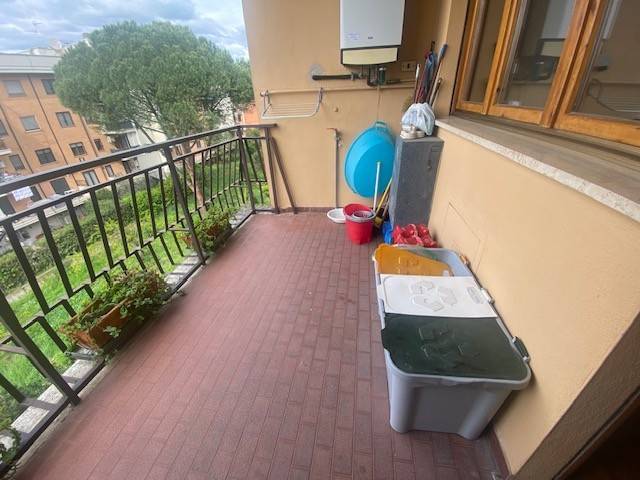 appartamento in vendita a Roma in zona Casal Monastero