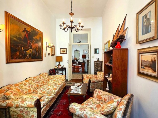 appartamento in vendita a Roma in zona Ludovisi/Sallustiano