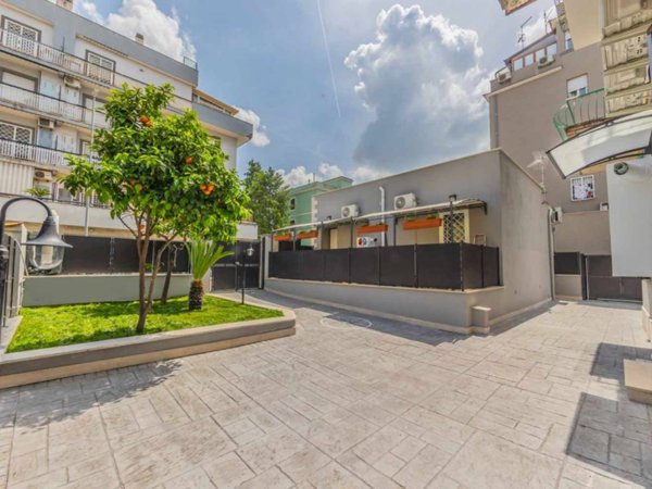 appartamento in vendita a Roma in zona Torre Maura
