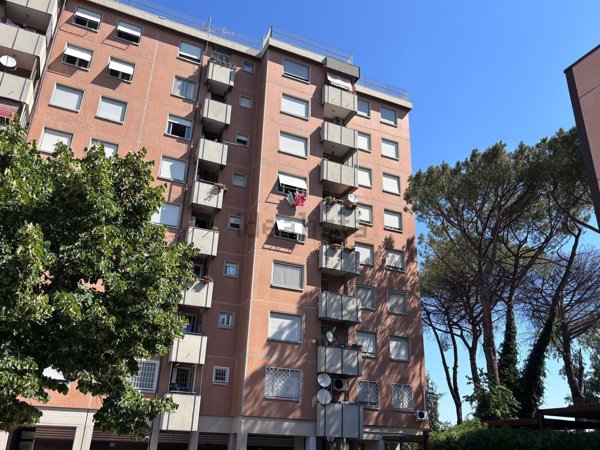 appartamento in vendita a Roma in zona Spinaceto