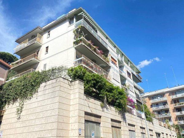 appartamento in vendita a Roma in zona Aurelio