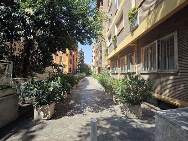 appartamento in vendita a Roma in zona Della Vittoria