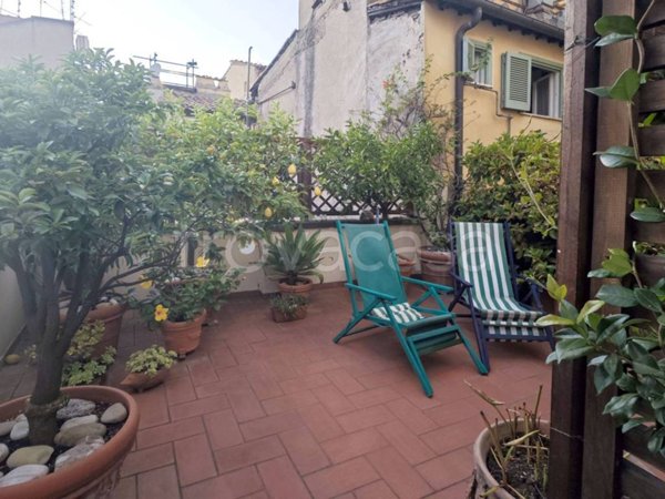 appartamento in vendita a Roma in zona Rione Regola