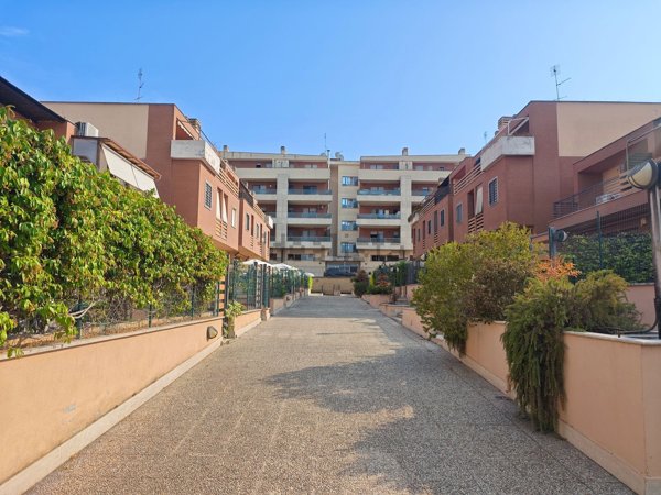 appartamento in vendita a Roma in zona Trigoria