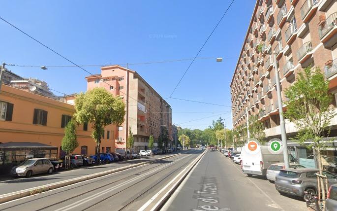 locale di sgombero in vendita a Roma in zona Trastevere