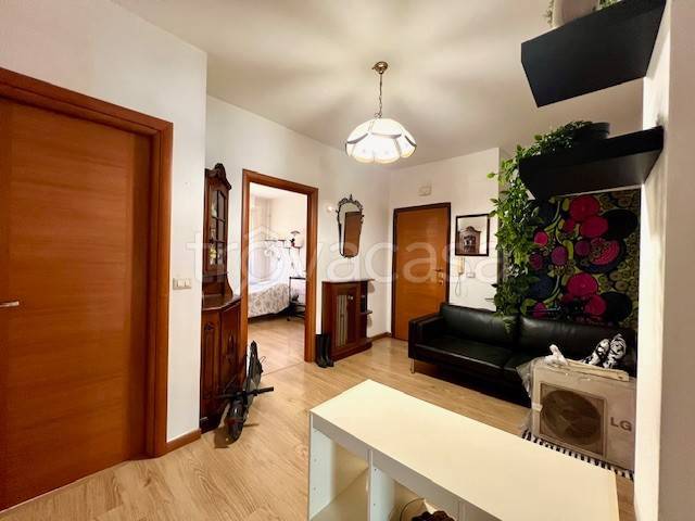 appartamento in vendita a Roma in zona Don Bosco