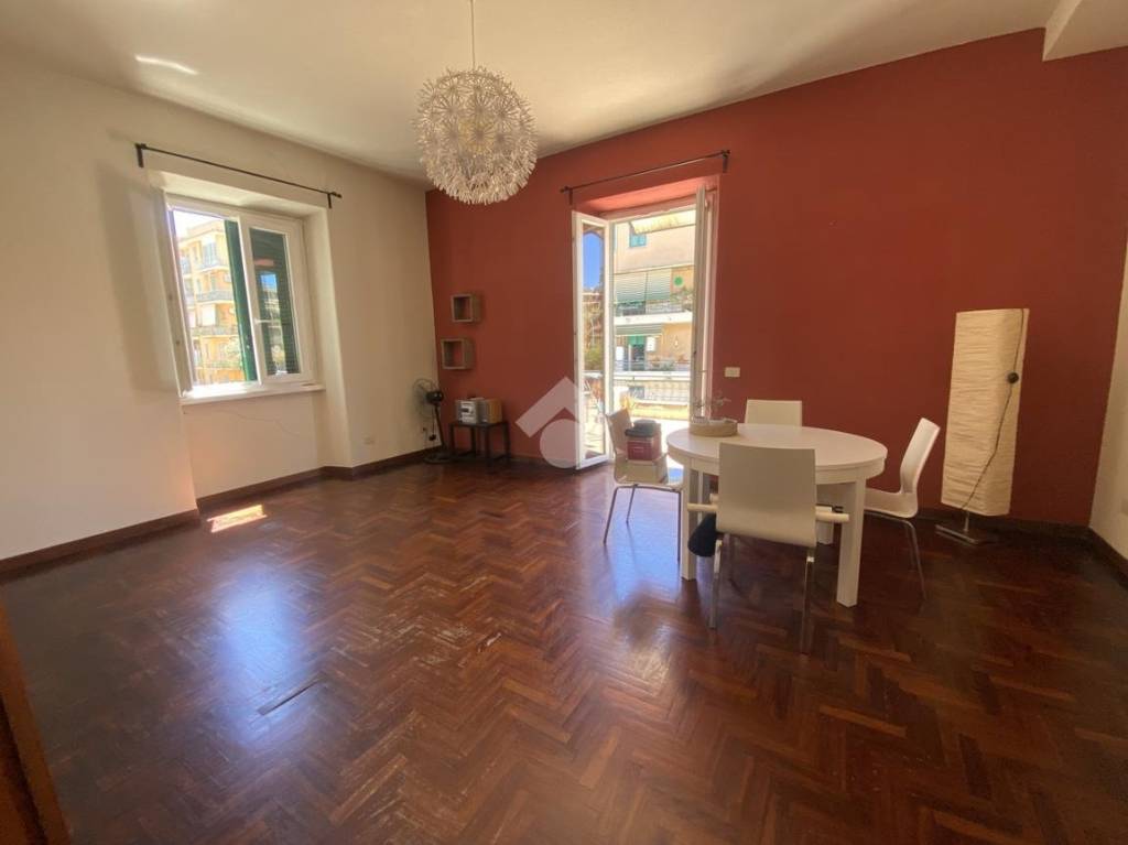 appartamento in vendita a Roma in zona Tuscolano