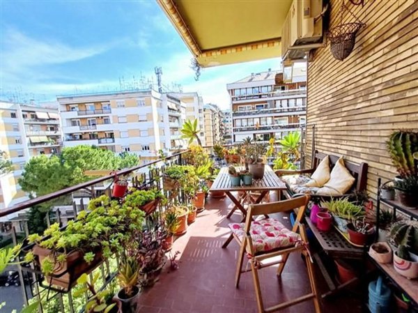 appartamento in vendita a Roma in zona Gianicolense
